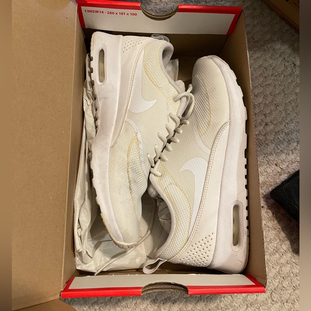 Used NIKE White Air Max Thea Women’s Size 6US